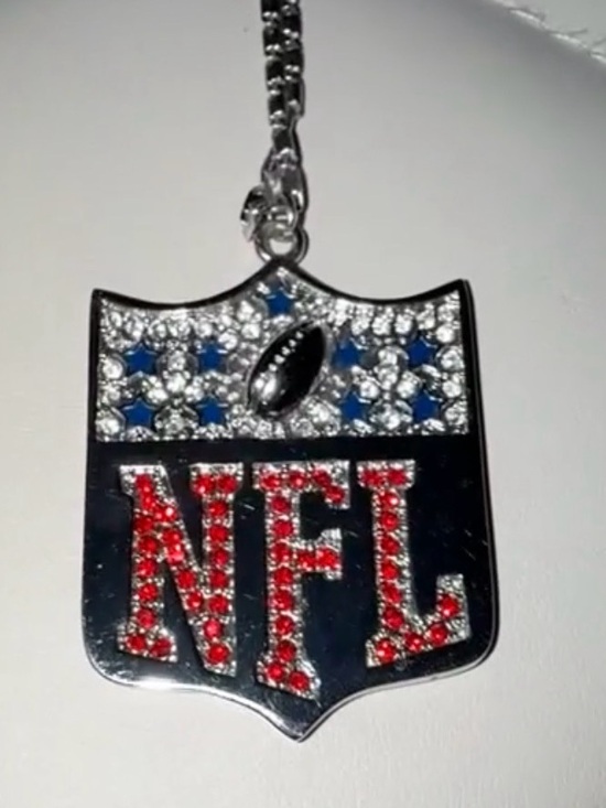 NFL Jewelry - Custom white gold plated NFL Necklace with adjustable chain 16”-22” Luxury